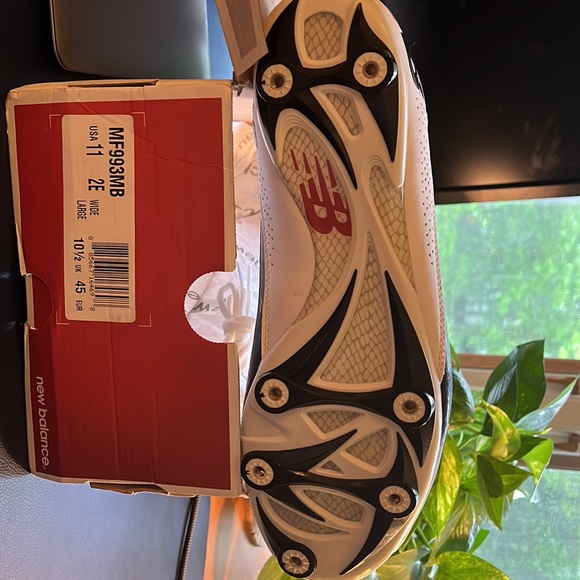 New Balance football cleats - New. White and navy. - Picture 2 of 3